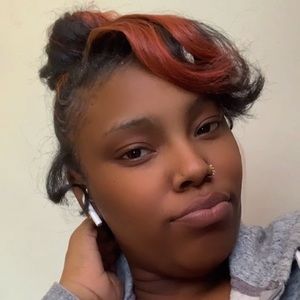 Meet your Posher, Latasha